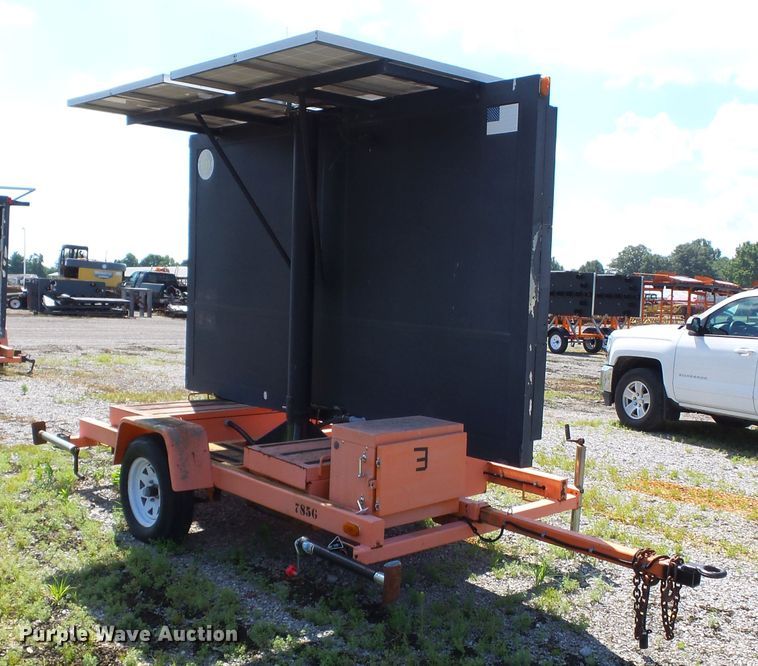 image for item DE7886 2004 American Signal CMST330 message board