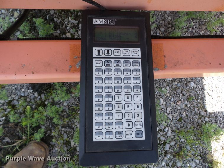 image for item DE7886 2004 American Signal CMST330 message board