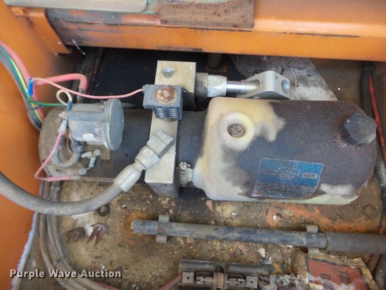 image for item DE7886 2004 American Signal CMST330 message board