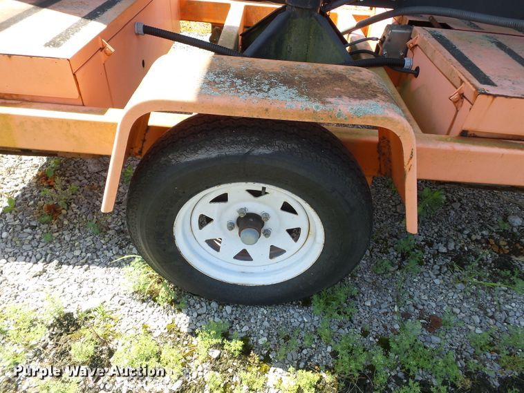 image for item DE7886 2004 American Signal CMST330 message board