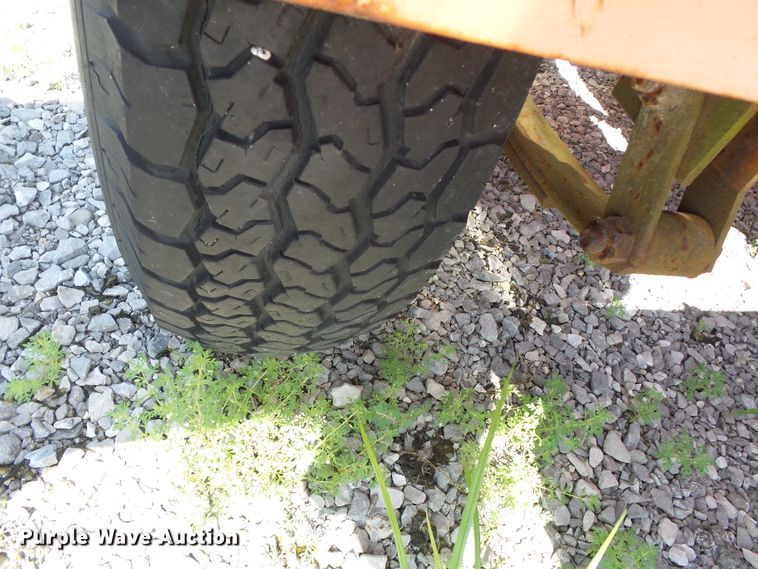 image for item DE7886 2004 American Signal CMST330 message board