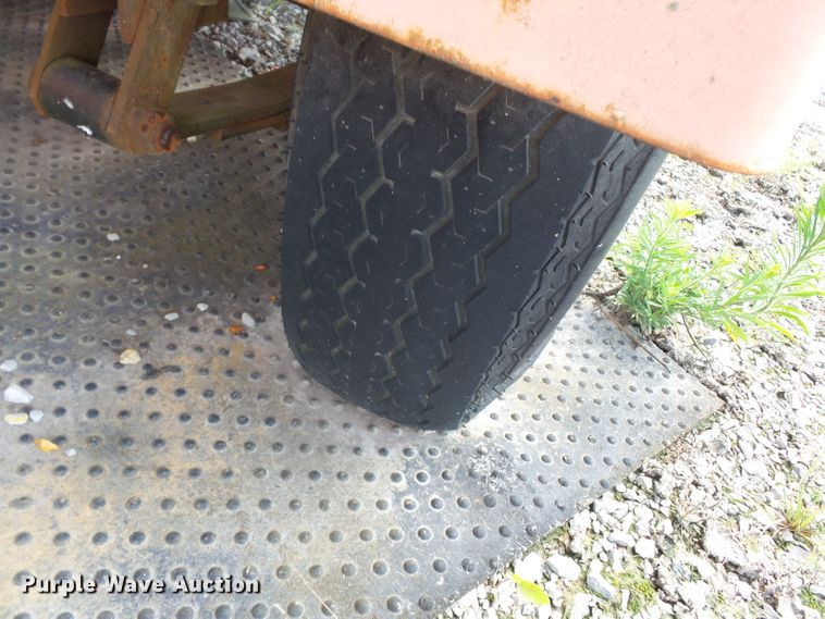 image for item DE7887 2004 American Signal CMST330 message board