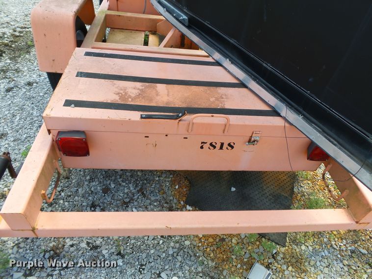 image for item DE7887 2004 American Signal CMST330 message board