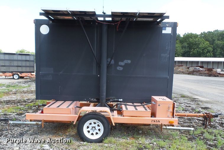 image for item DE7888 2004 American Signal CMST330 message board