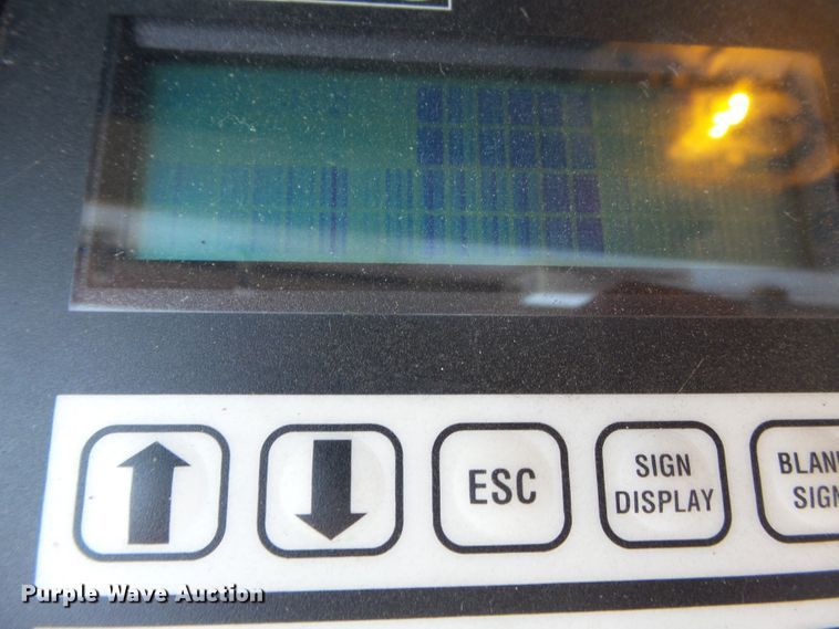 image for item DE7889 2004 American Signal CMST330 message board