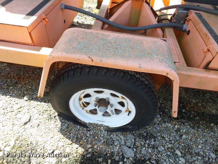 image for item DE7889 2004 American Signal CMST330 message board