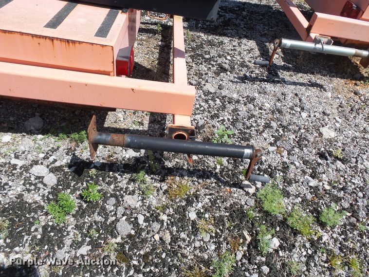 image for item DE7889 2004 American Signal CMST330 message board