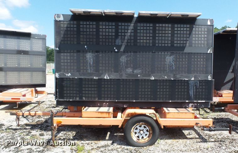 image for item DE7891 2004 American Signal CMST330 message board