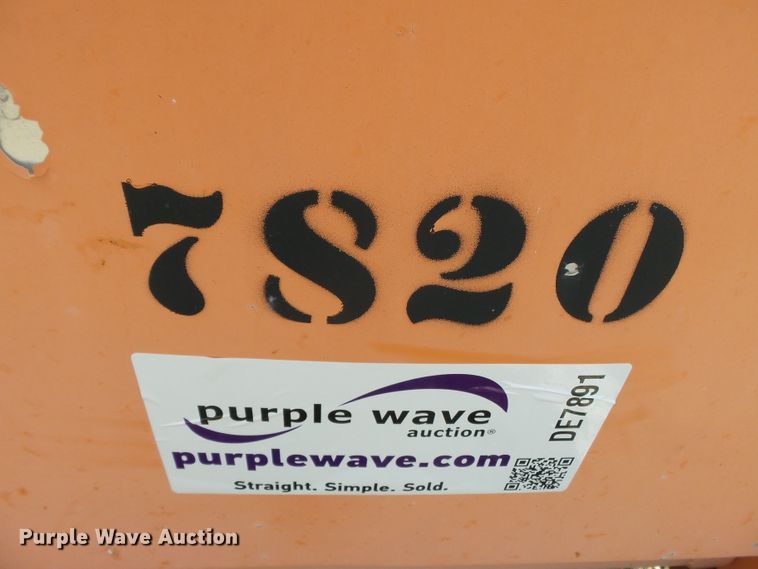 image for item DE7891 2004 American Signal CMST330 message board