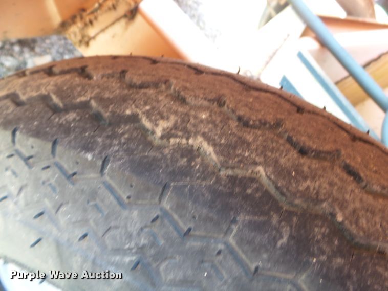 image for item DE7891 2004 American Signal CMST330 message board