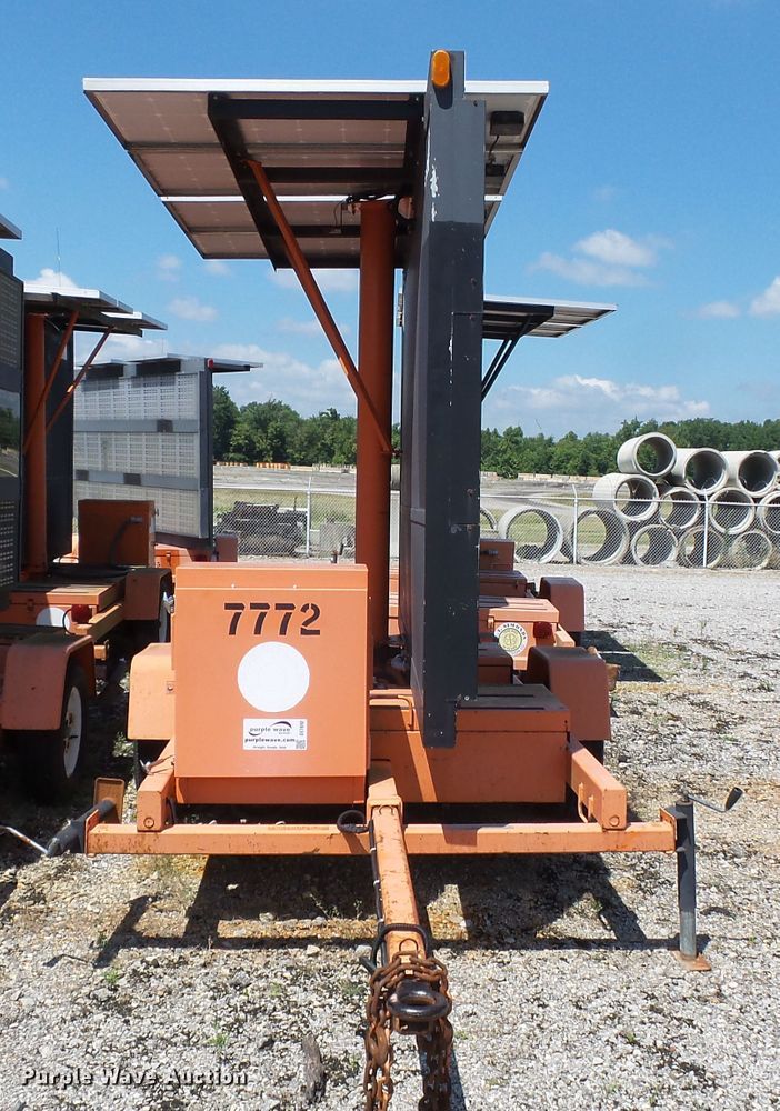 image for item DE7892 2001 American Signal CMST330 message board