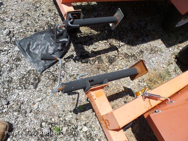 image for item DE7892 2001 American Signal CMST330 message board