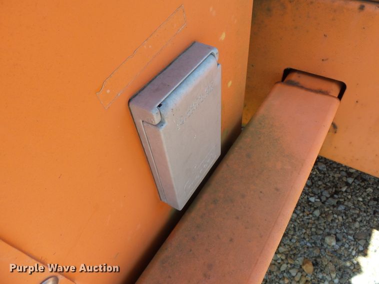 image for item DE7892 2001 American Signal CMST330 message board