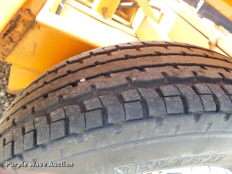 image for item DE7892 2001 American Signal CMST330 message board