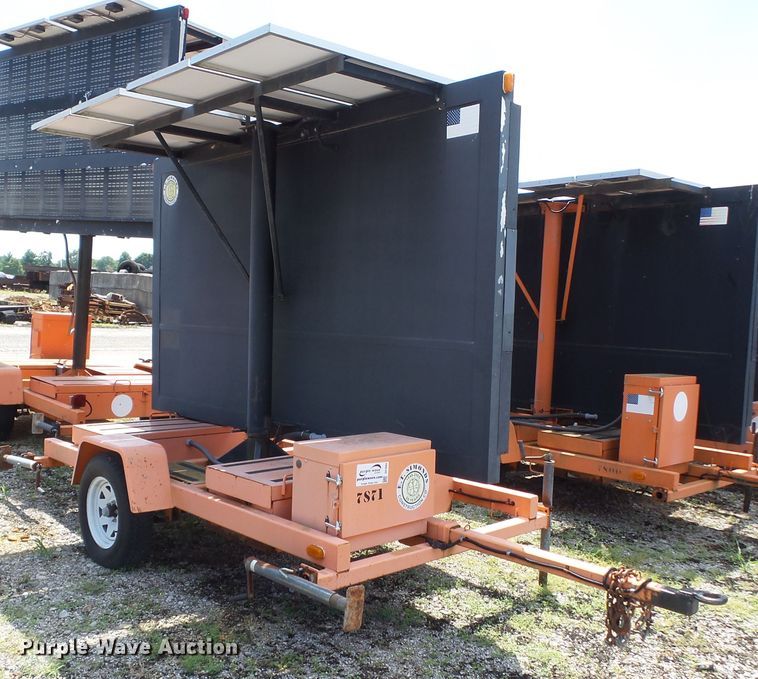 image for item DE7893 2005 American Signal CMST330 message board