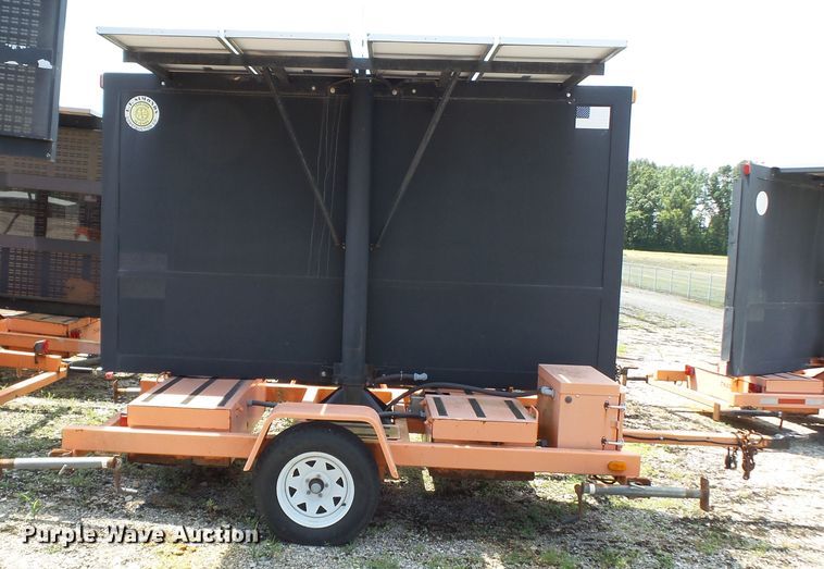 image for item DE7893 2005 American Signal CMST330 message board