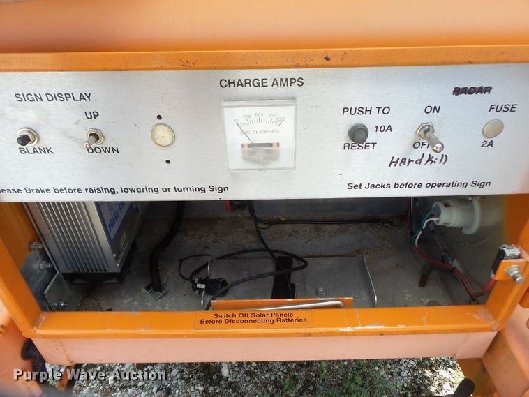 image for item DE7893 2005 American Signal CMST330 message board