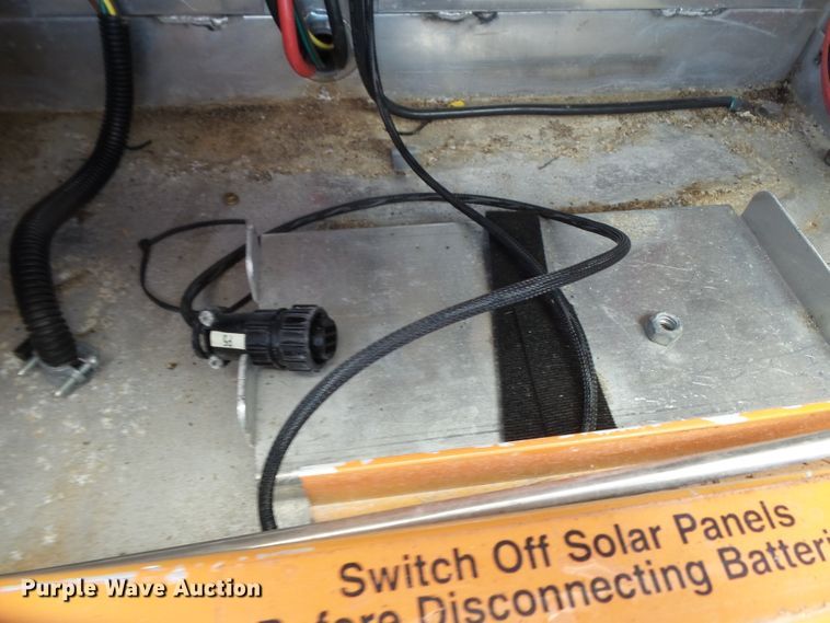 image for item DE7893 2005 American Signal CMST330 message board