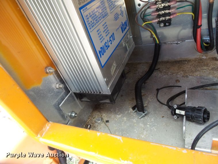 image for item DE7893 2005 American Signal CMST330 message board