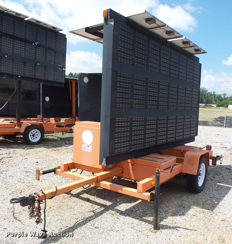 image for item DE7894 2003 American Signal CMST330 message board