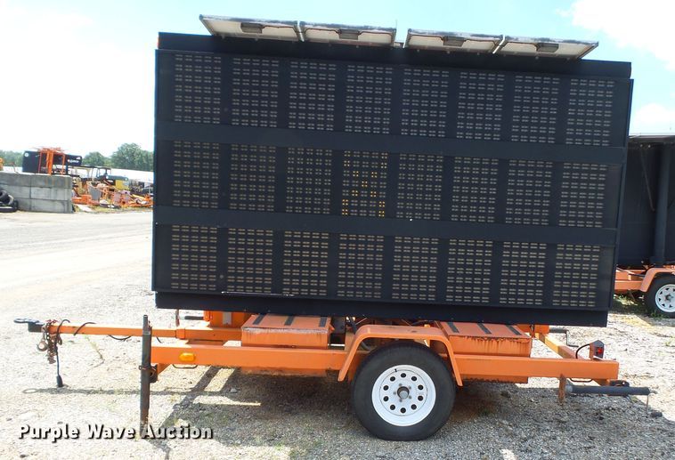 image for item DE7894 2003 American Signal CMST330 message board