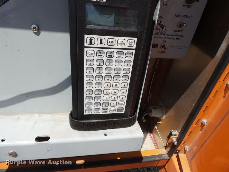 image for item DE7894 2003 American Signal CMST330 message board