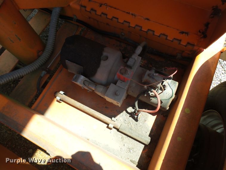 image for item DE7894 2003 American Signal CMST330 message board