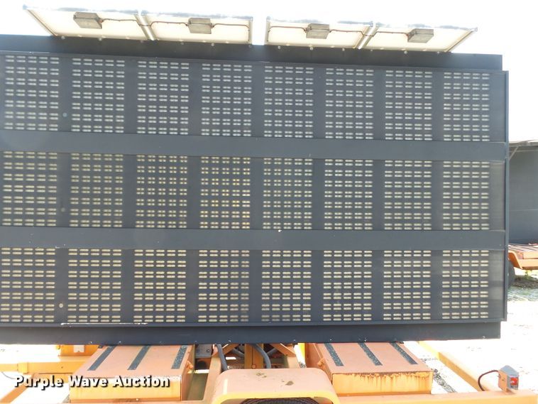 image for item DE7894 2003 American Signal CMST330 message board