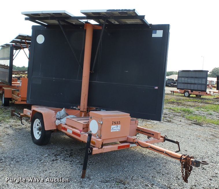 image for item DE7895 2004 American Signal CMST330 message board