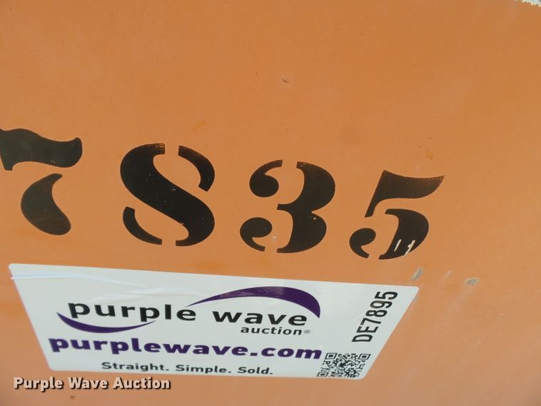 image for item DE7895 2004 American Signal CMST330 message board