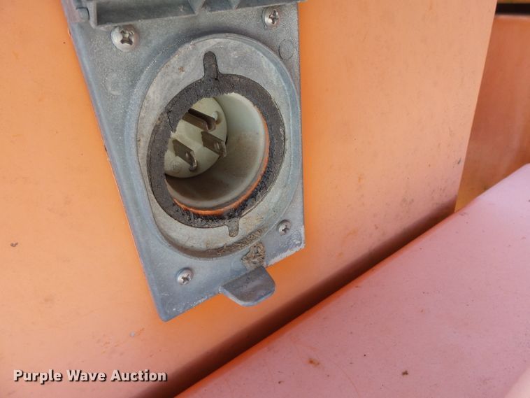 image for item DE7895 2004 American Signal CMST330 message board