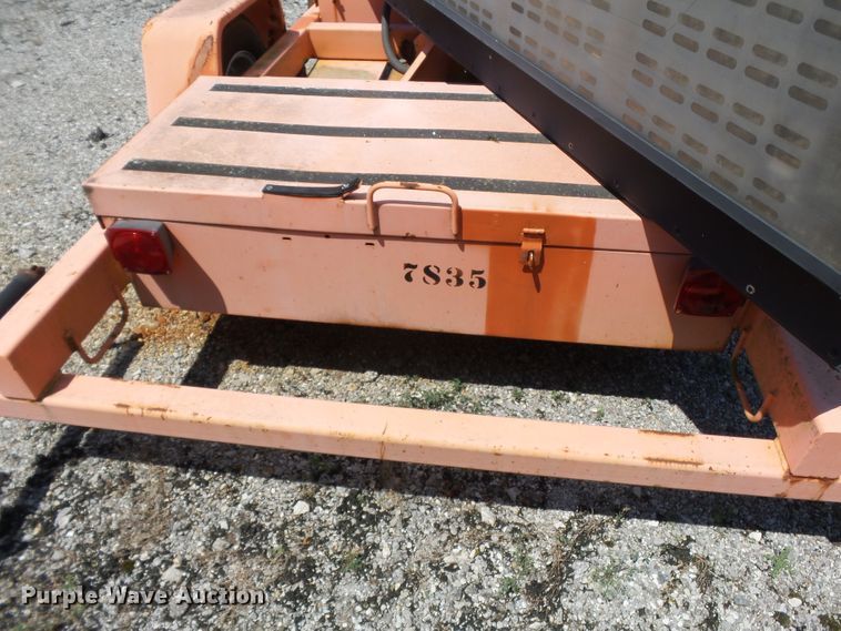 image for item DE7895 2004 American Signal CMST330 message board