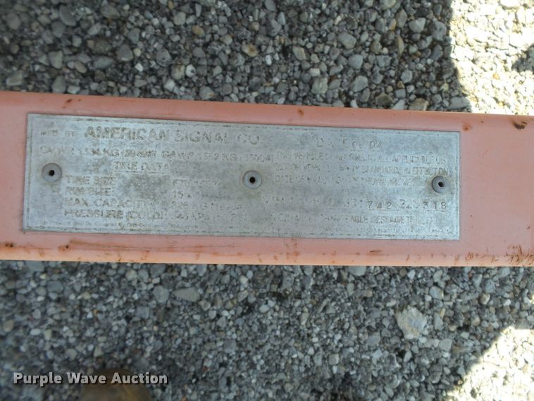 image for item DE7895 2004 American Signal CMST330 message board