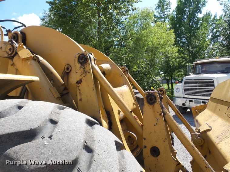 image for item DE7902 1969 Caterpillar 966C wheel loader