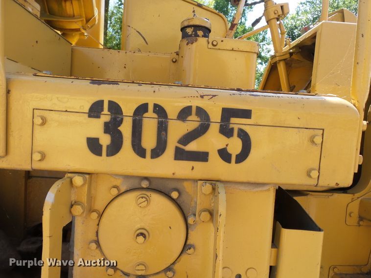 image for item DE7902 1969 Caterpillar 966C wheel loader