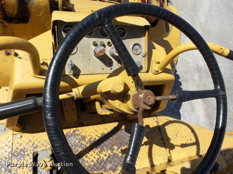 image for item DE7902 1969 Caterpillar 966C wheel loader
