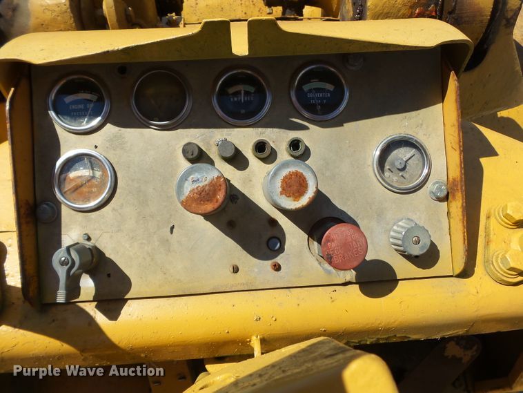 image for item DE7902 1969 Caterpillar 966C wheel loader