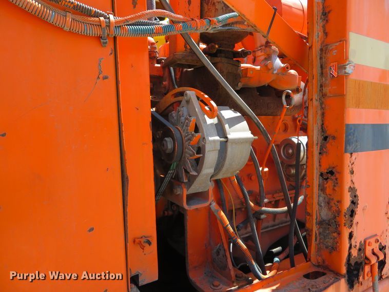 image for item DE8181 1997 Ford CF8000 street sweeper truck