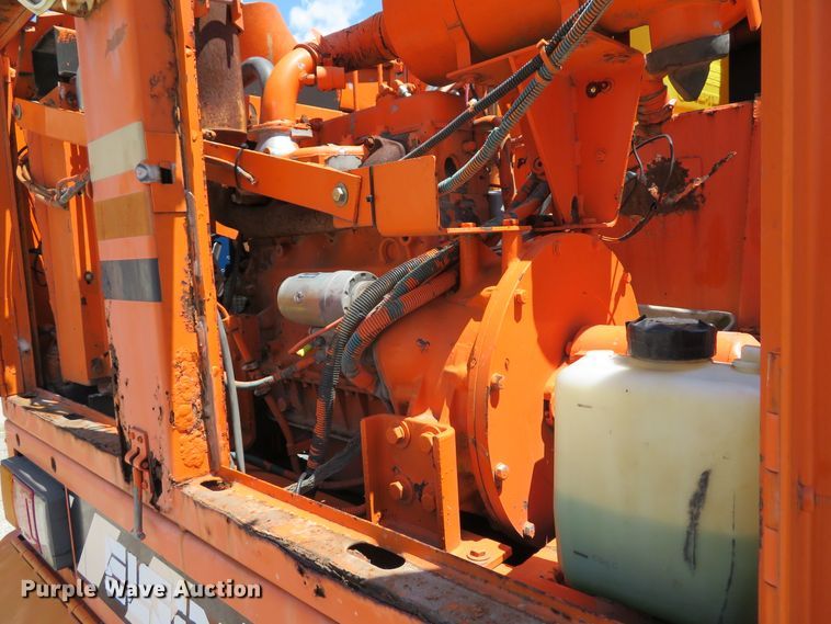 image for item DE8181 1997 Ford CF8000 street sweeper truck