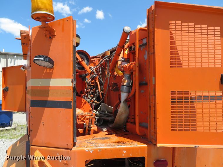 image for item DE8181 1997 Ford CF8000 street sweeper truck