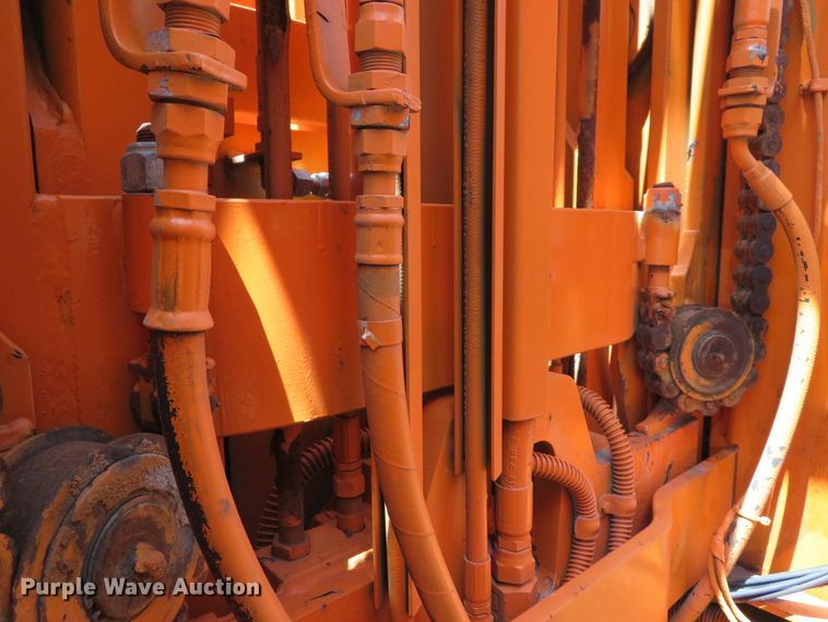 image for item DE8181 1997 Ford CF8000 street sweeper truck