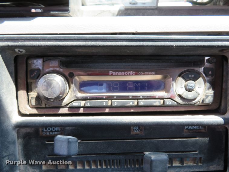 image for item DE8181 1997 Ford CF8000 street sweeper truck