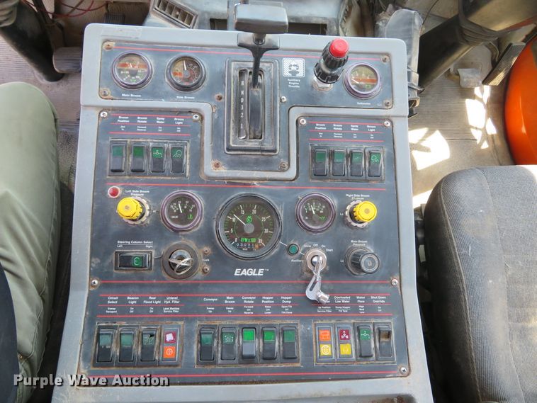 image for item DE8181 1997 Ford CF8000 street sweeper truck