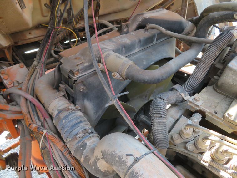 image for item DE8181 1997 Ford CF8000 street sweeper truck