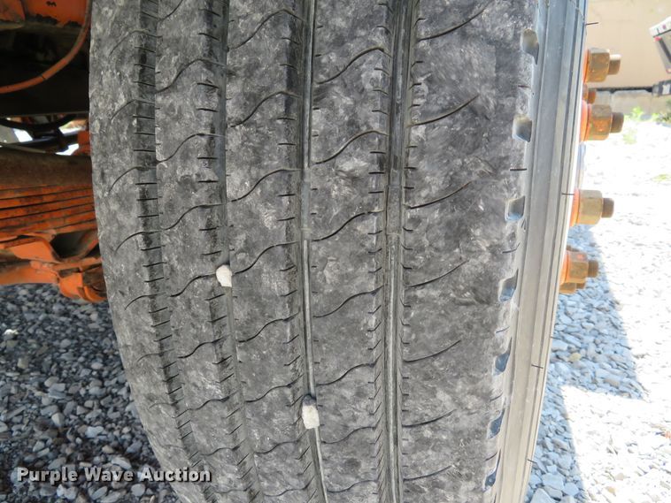 image for item DE8181 1997 Ford CF8000 street sweeper truck