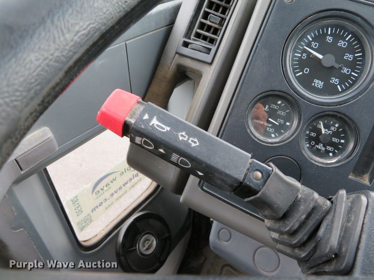 image for item DE8182 2001 Sterling SC8000 street sweeper truck