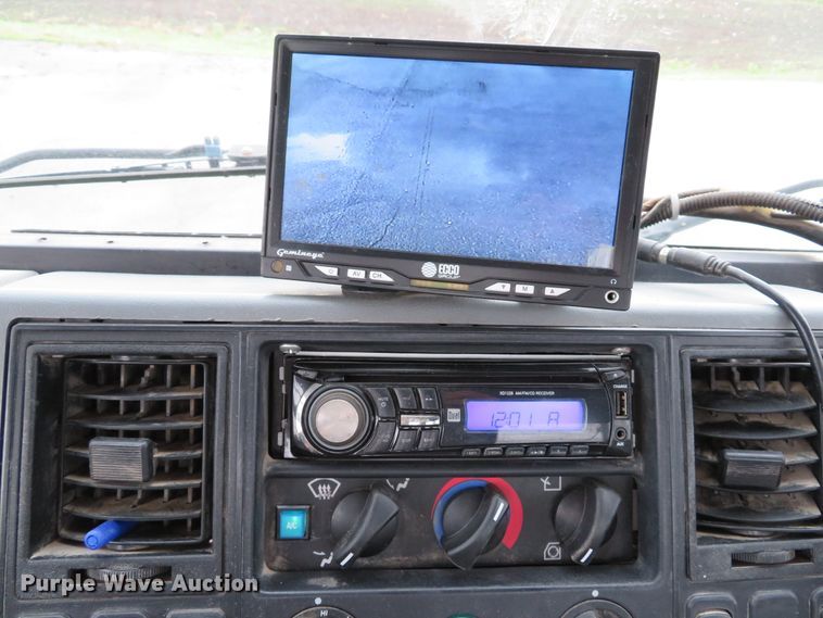 image for item DE8182 2001 Sterling SC8000 street sweeper truck