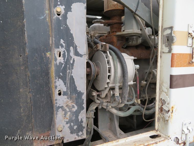 image for item DE8182 2001 Sterling SC8000 street sweeper truck