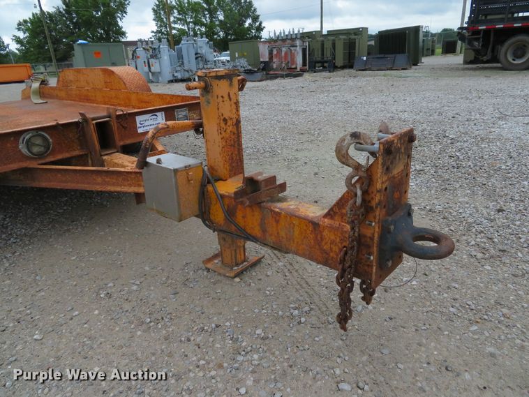 image for item DE8193 1996 Butler LT-1014 tilt deck utility trailer