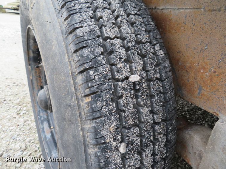 image for item DE8193 1996 Butler LT-1014 tilt deck utility trailer